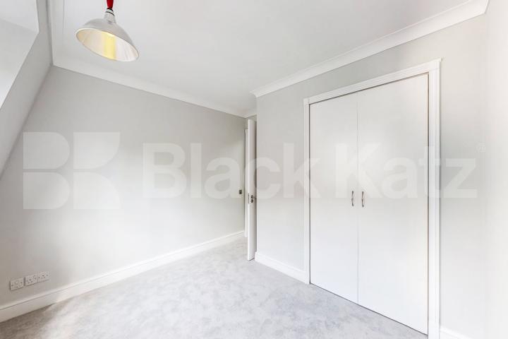 Period charm with contemporary living in Belgravia   Cobham Court Chester Close, Belgravia 